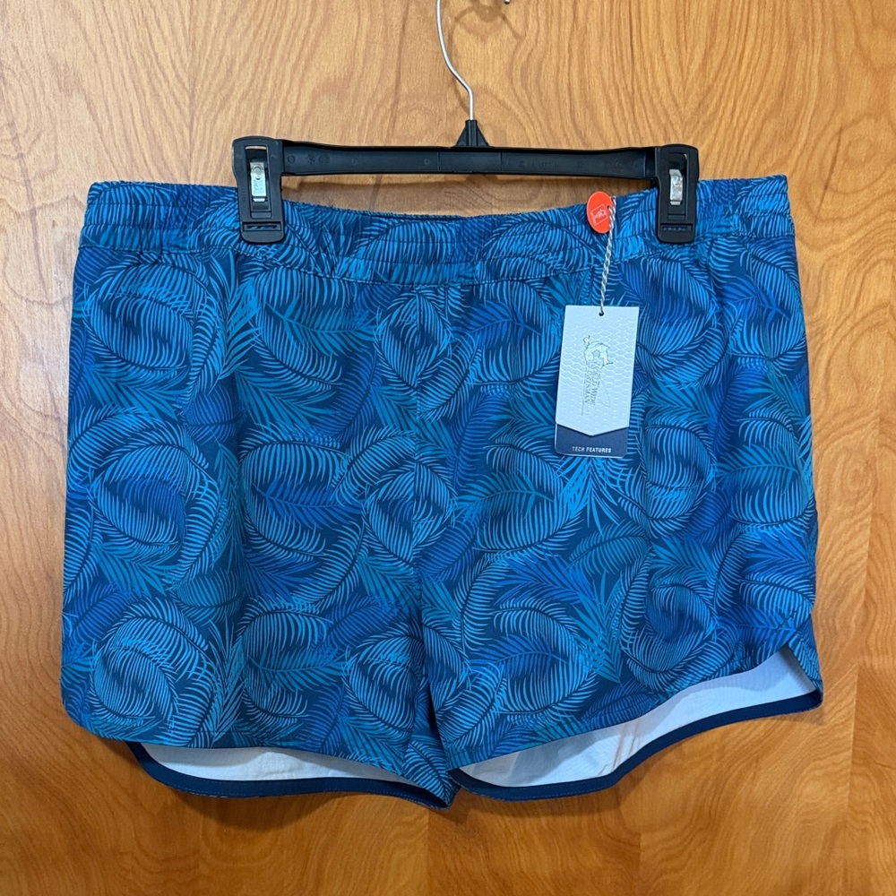 Bass Pro Shops Blue Leaf Pattern charter pull on Women Shorts size xl NWT